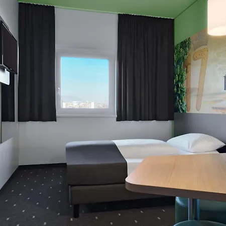 City-sued Hotel